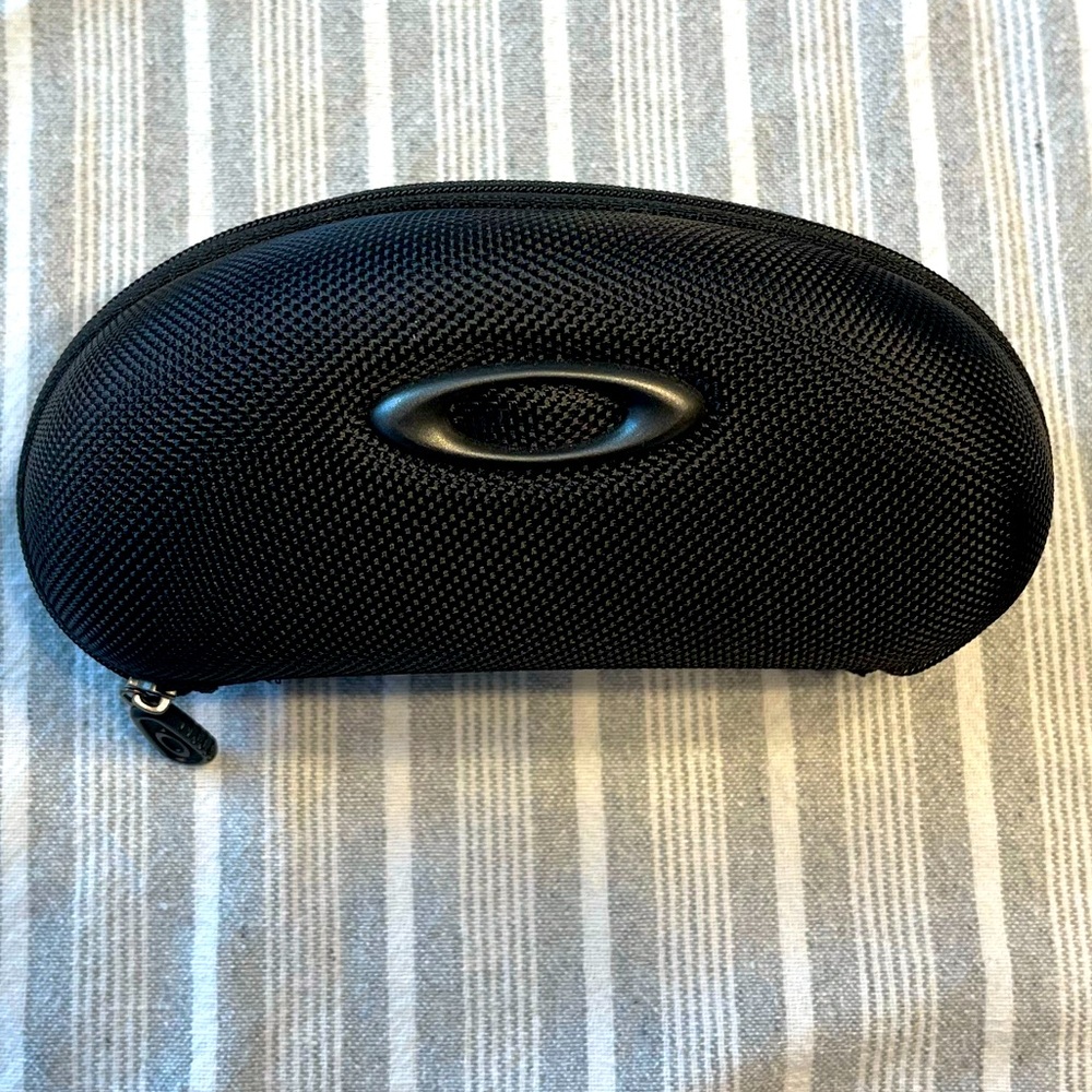 Oakley Soft Vault Sunglass Case
